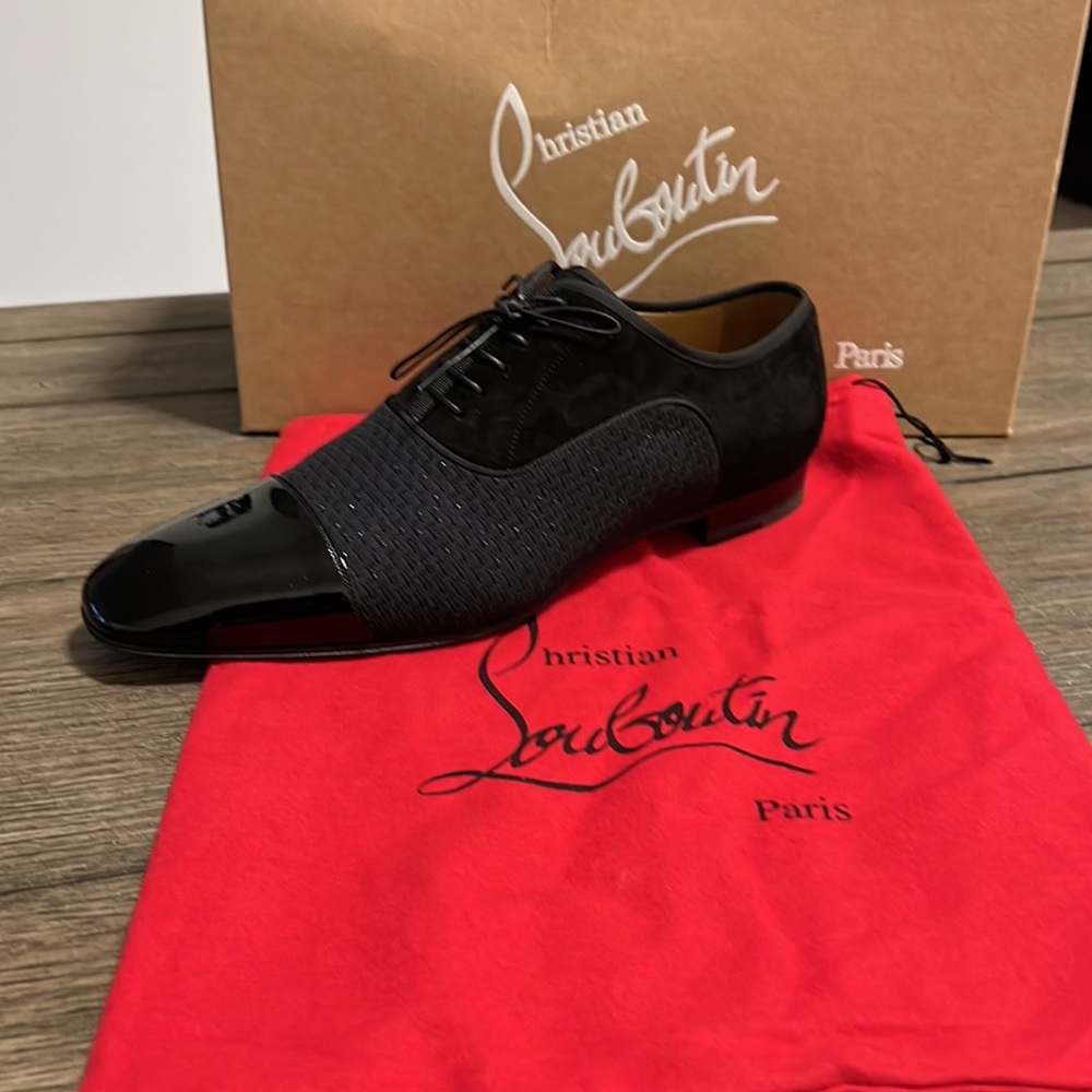 Greggo Flat ( Authentic) Purchased at King of Prussia Boutique Store
